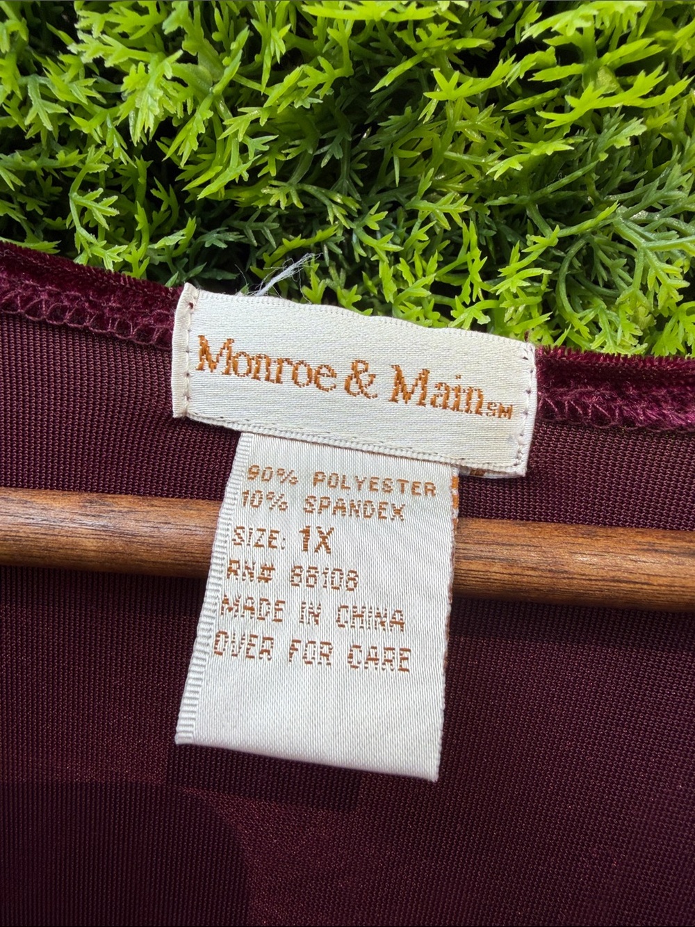 Monroe & Main Velvet V-Neck Peplum Tunic - Wine - Picture 2 of 3